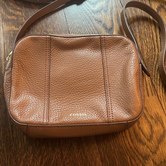 Leather Fossil Crossbody - Picture 2 of 5
